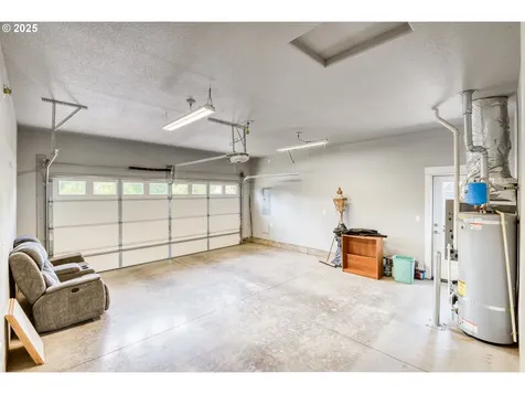 1545 E Fourth Avenue Sutherlin OR 97479