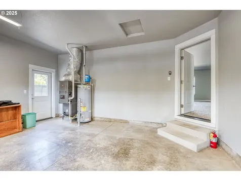 1545 E Fourth Avenue Sutherlin OR 97479
