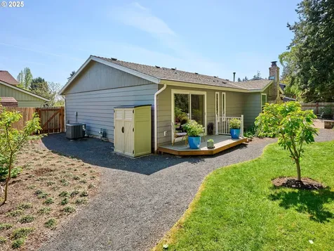 2235 Juntura Court S Salem OR 97302