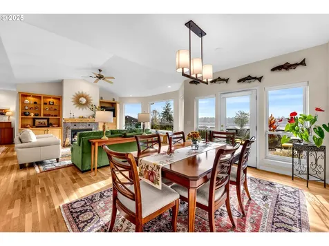 15313 SE Evergreen Highway Vancouver WA 98683