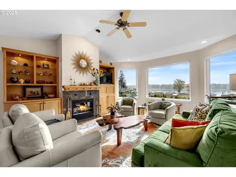 15313 SE Evergreen Highway Vancouver WA 98683