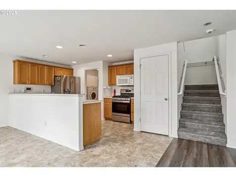 2792 Revere Street Woodburn OR 97071