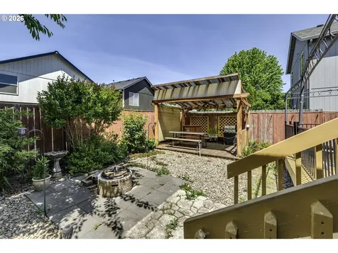 1235 Crystal Lane Lafayette OR 97127