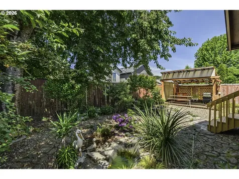 1235 Crystal Lane Lafayette OR 97127