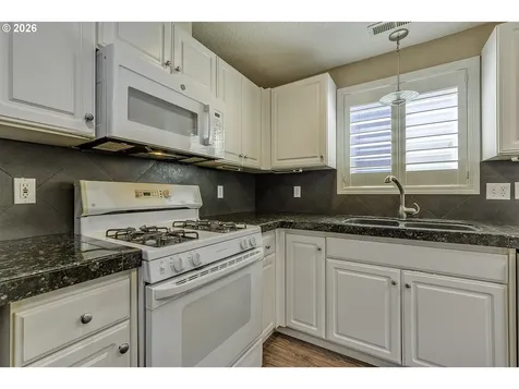 1235 Crystal Lane Lafayette OR 97127