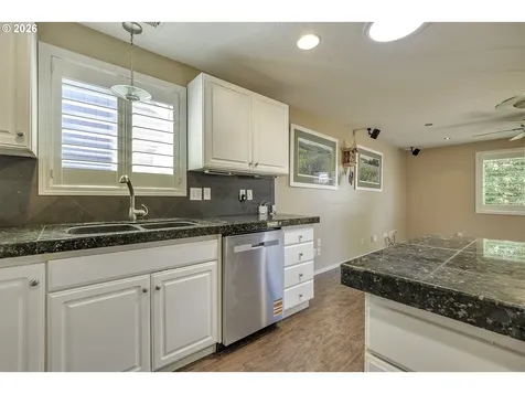 1235 Crystal Lane Lafayette OR 97127