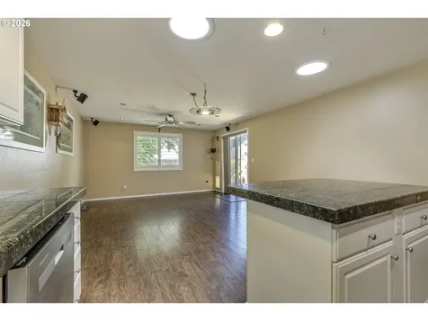 1235 Crystal Lane Lafayette OR 97127