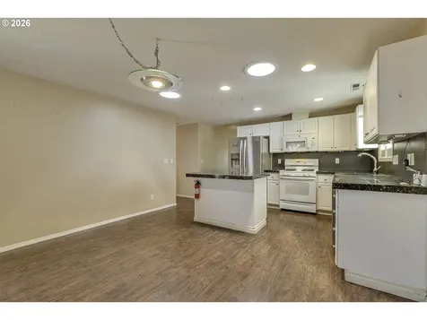 1235 Crystal Lane Lafayette OR 97127