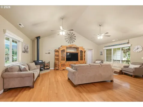 43950 Mckenzie Highway Walterville OR 97489