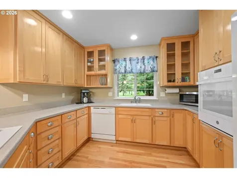 43950 Mckenzie Highway Walterville OR 97489