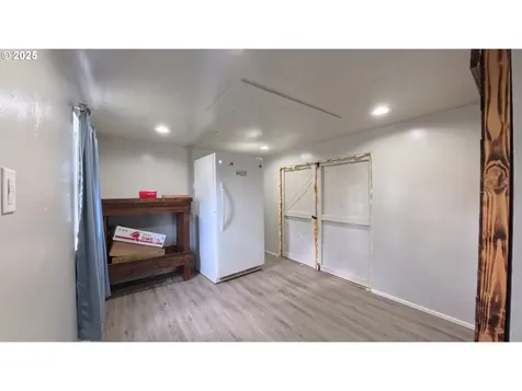 34125 E Lacomb Road Lebanon OR 97355
