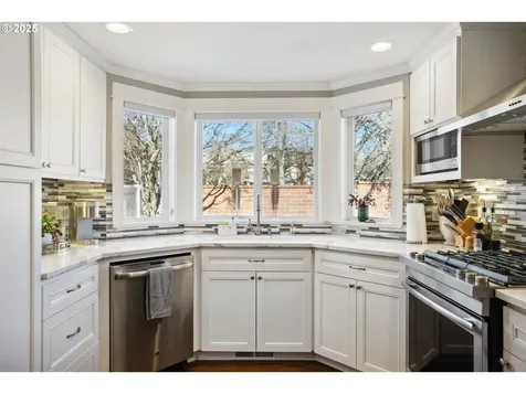 16006 SE 29th Street Vancouver WA 98683