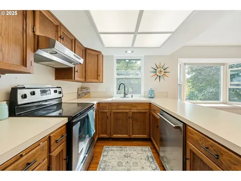 7130 SW Shady Lane Portland OR 97223