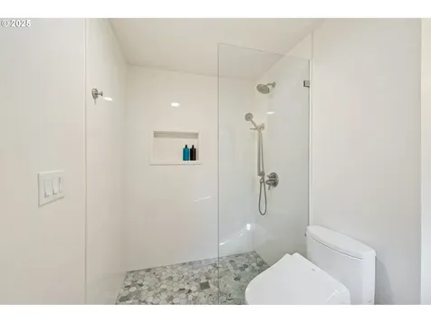 7130 SW Shady Lane Portland OR 97223