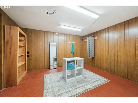 7130 SW Shady Lane Portland OR 97223