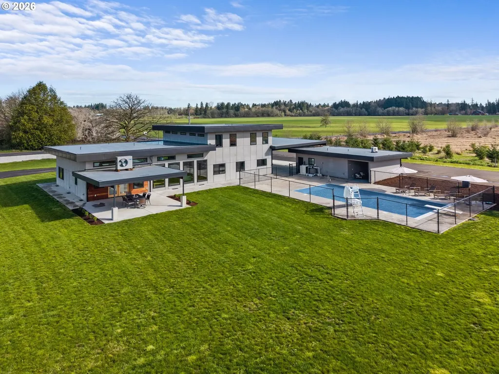 360 Smokey Valley Road Toledo WA 98591