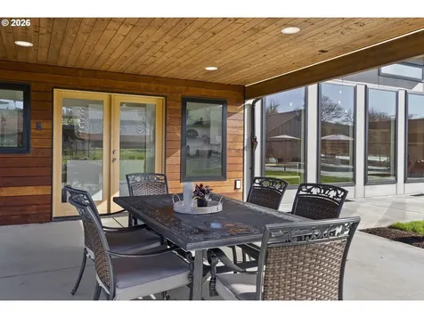 360 Smokey Valley Road Toledo WA 98591