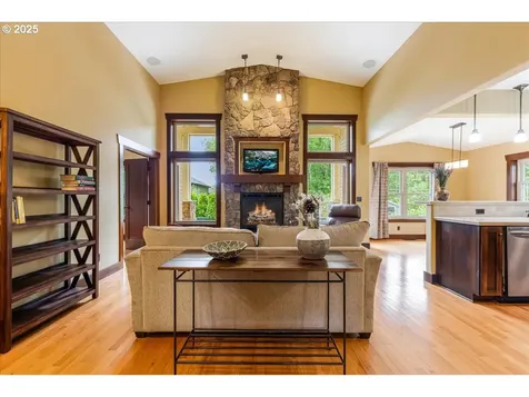 7524 SW Florence Lane Portland OR 97223