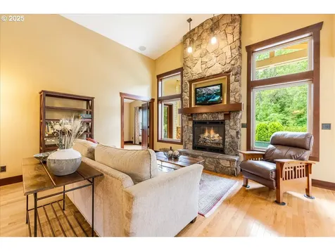 7524 SW Florence Lane Portland OR 97223