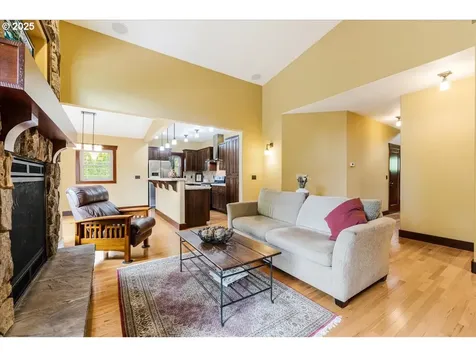 7524 SW Florence Lane Portland OR 97223