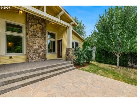7524 SW Florence Lane Portland OR 97223