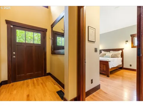 7524 SW Florence Lane Portland OR 97223