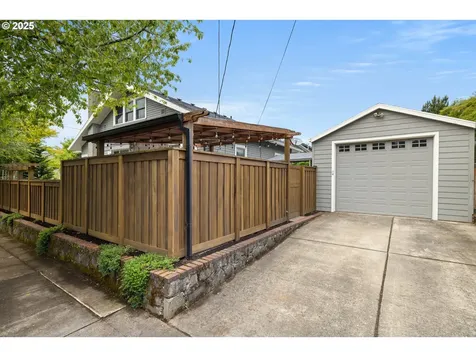 2904 NE 51st Avenue Portland OR 97213