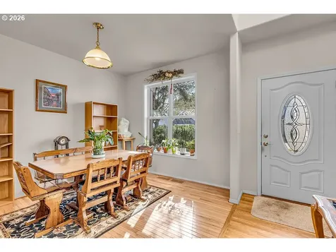 1224 SE 16th Avenue Canby OR 97013