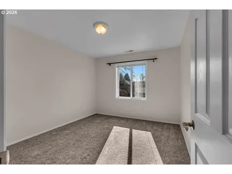 1224 SE 16th Avenue Canby OR 97013