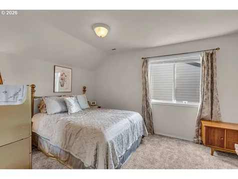 1224 SE 16th Avenue Canby OR 97013