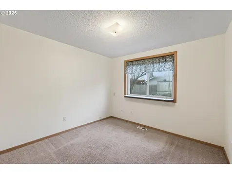 703 NW 17th Street Battle Ground WA 98604