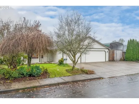 703 NW 17th Street Battle Ground WA 98604