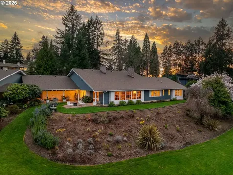 875 W 36th Avenue Eugene OR 97405