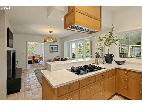 875 W 36th Avenue Eugene OR 97405