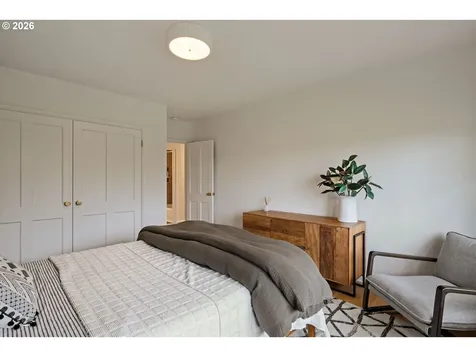 875 W 36th Avenue Eugene OR 97405
