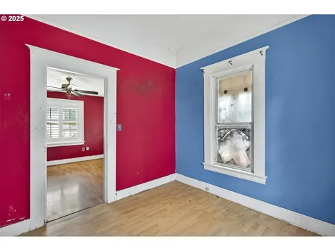 9734 N Exeter Avenue Portland OR 97203