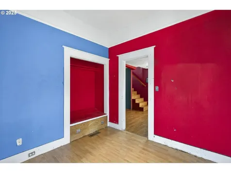 9734 N Exeter Avenue Portland OR 97203