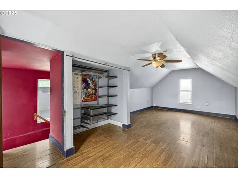 9734 N Exeter Avenue Portland OR 97203