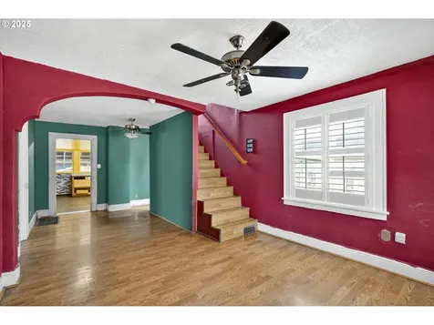 9734 N Exeter Avenue Portland OR 97203
