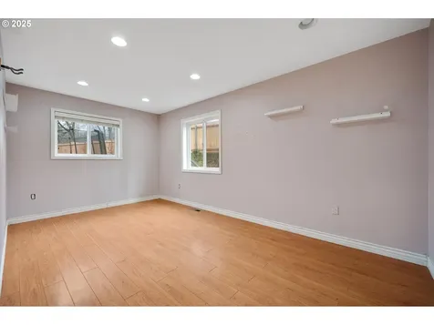 7080 SW Taylors Ferry Road Portland OR 97223
