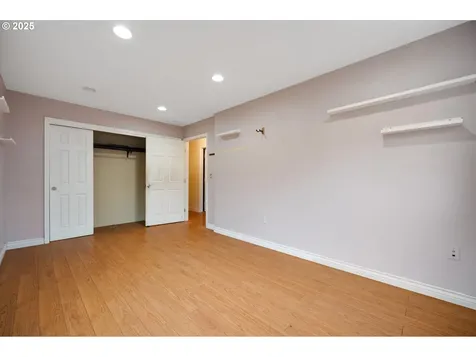 7080 SW Taylors Ferry Road Portland OR 97223