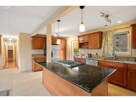 7080 SW Taylors Ferry Road Portland OR 97223