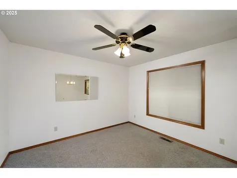 2840 NE Roberts Avenue Gresham OR 97030