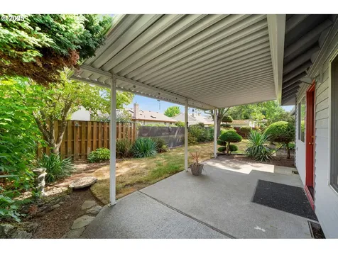 2840 NE Roberts Avenue Gresham OR 97030
