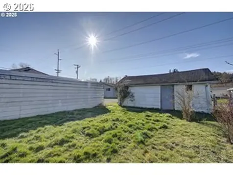 105 Redpath Kelso WA 98626