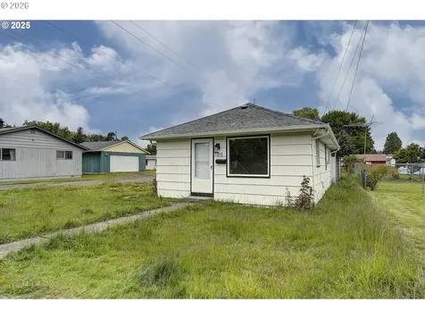 105 Redpath Kelso WA 98626