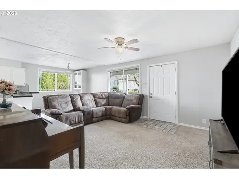 1401 Pierce Street Oregon City OR 97045