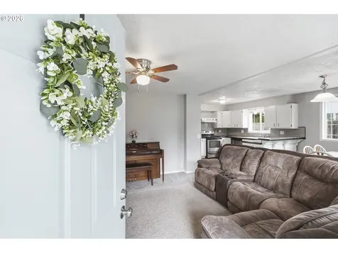 1401 Pierce Street Oregon City OR 97045