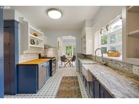 775 W 11th Avenue Eugene OR 97402