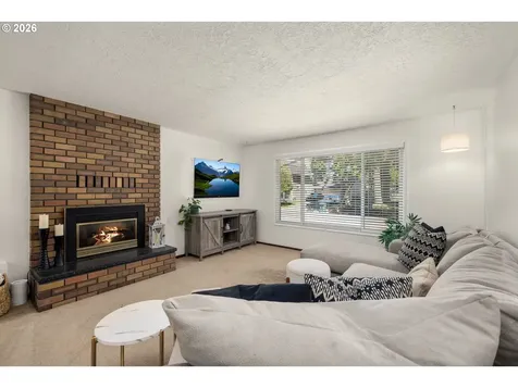 828 NW Forest Street Hillsboro OR 97124
